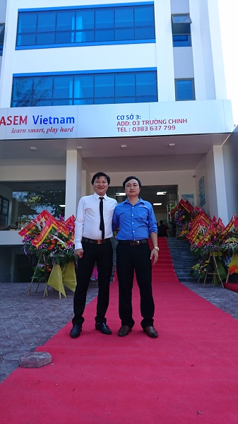 Khai tr­ương Trung tâm Anh ngữ ASEM VIETNAM tại 03 Trường Chinh-tp. Vinh-Nghệ An.
TK: Công ty CP Tư Vấn Thiết Kế và Đầu Tư Xây Dựng NHÀ ĐẸP